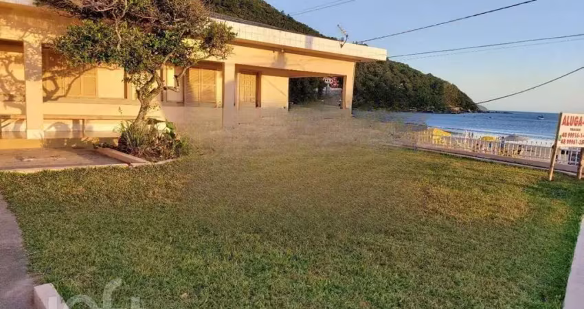 Casa à venda em Pântano do Sul com 182 m², 3 quart