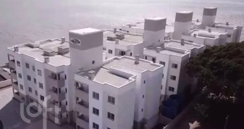 Apartamento à venda em Centro com 59 m², 2 quartos