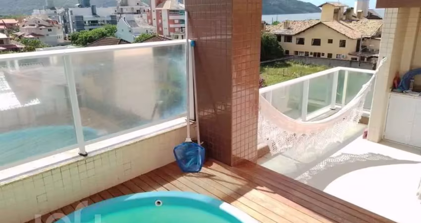 Apartamento à venda em Açores com 95 m², 2 quartos