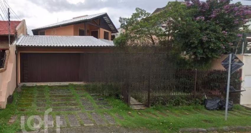 Casa à venda em Santa Mônica com 231 m², 4 quartos
