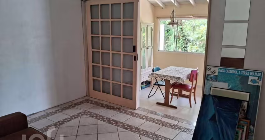 Casa à venda em Rio tavares central com 300 m², 4