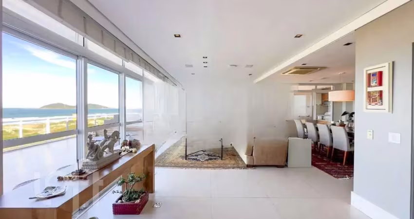 Apartamento à venda em Lagoa Pequena com 570 m², 5