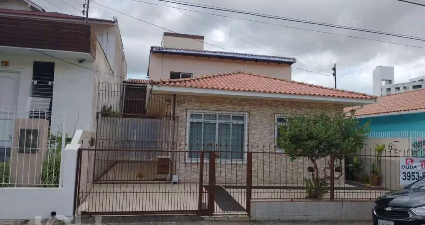 Casa à venda em Saco dos limões com 119 m², 4 quar