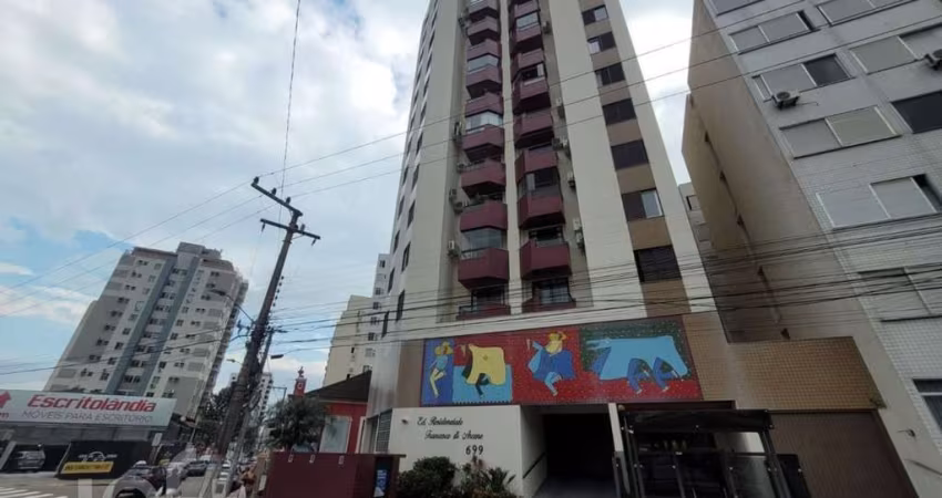 Apartamento à venda em Centro com 100 m², 2 quarto