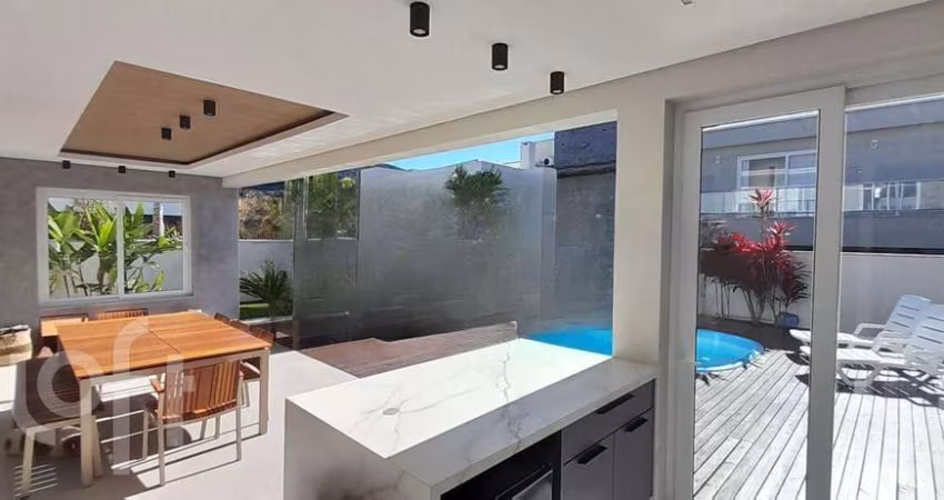 Casa à venda em Lagoa Pequena com 358 m², 4 quarto