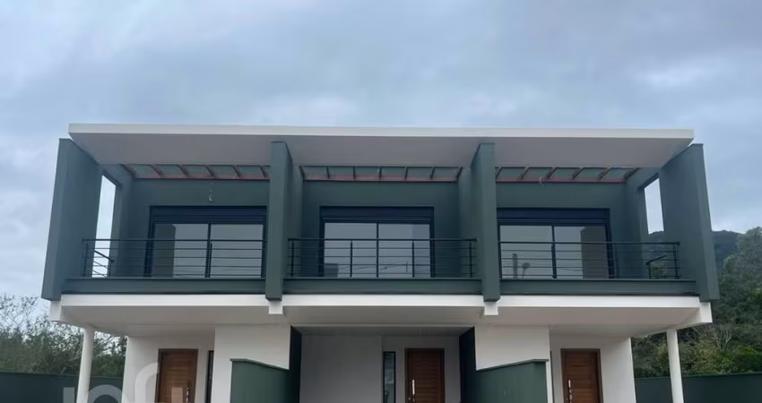 Casa à venda em Tapera com 156 m², 3 quartos, 1 su