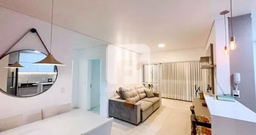 Apartamento de 2 dormitórios à venda no Campeche