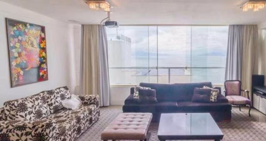 Apartamento à venda em Centro com 158 m², 3 quarto
