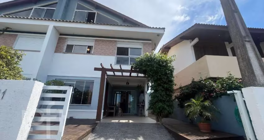Casa à venda em Açores com 170 m², 3 quartos, 1 su