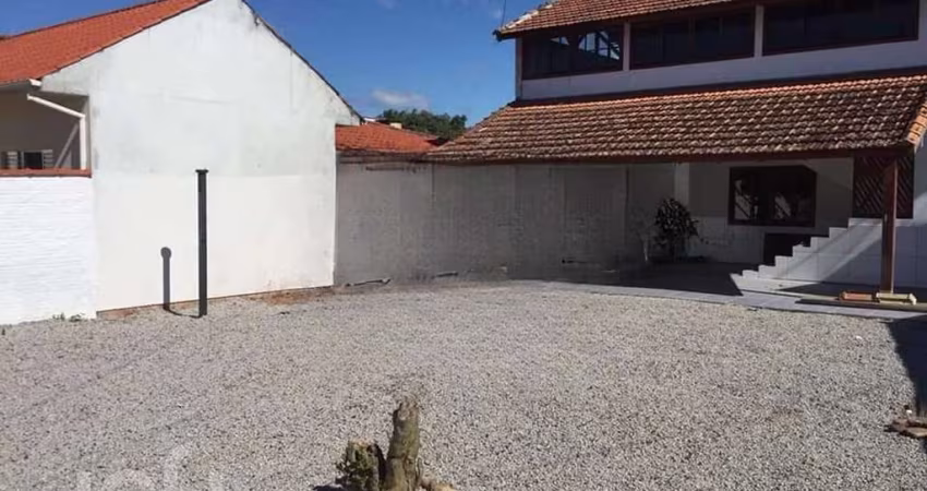Casa à venda em Autódromo com 215 m², 2 quartos, 1