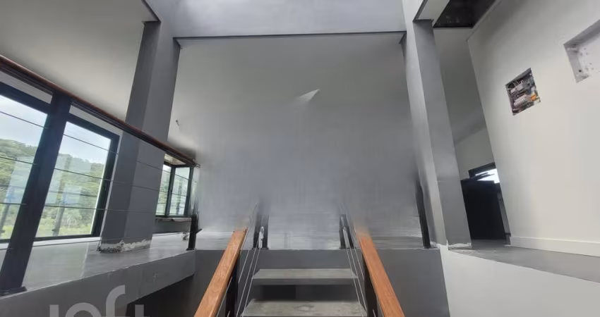 Casa à venda em Rio tavares central com 193 m², 3