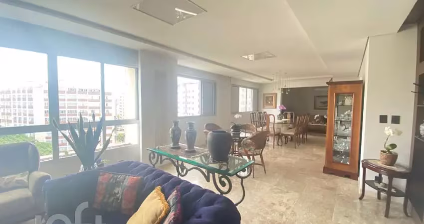 Apartamento à venda em Centro com 420 m², 3 quarto