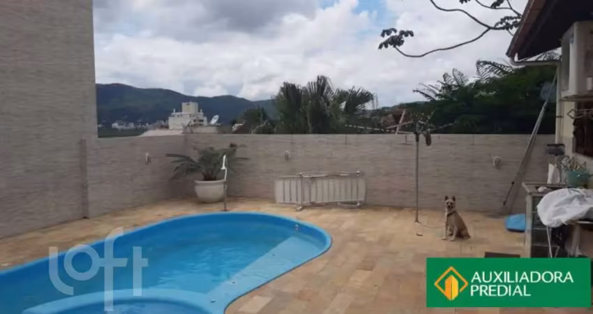 Casa com 3 quartos à venda na Rua João da Cruz Meira, 109, Trindade, Florianópolis