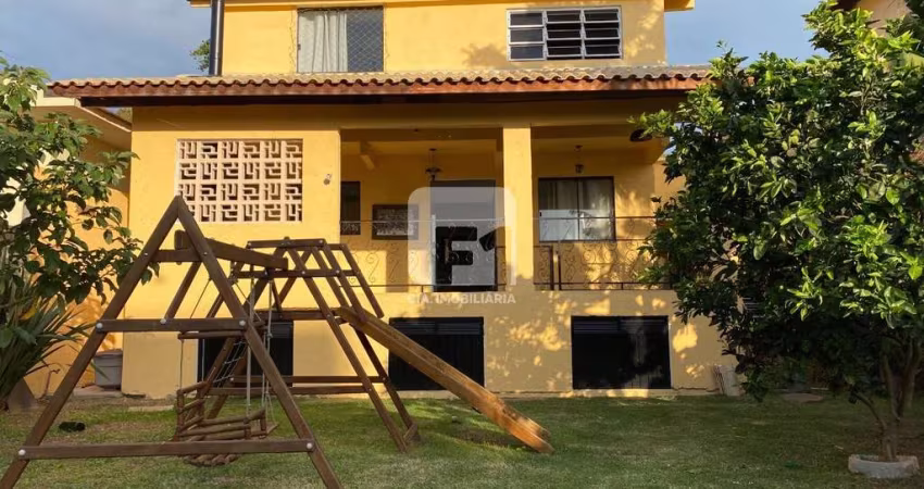 Casa de 6 dormitórios no Campeche