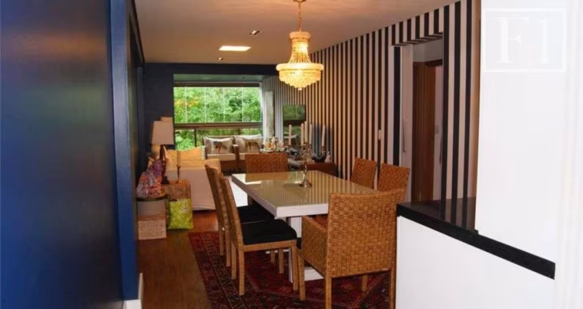 Apartamento de 3 dormitórios no Campeche