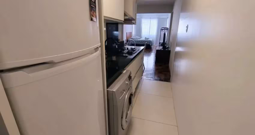 Studio com porteira fechada à venda no Centro