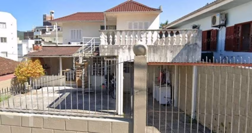Casa à venda em Trindade com 153 m², 5 quartos, 2