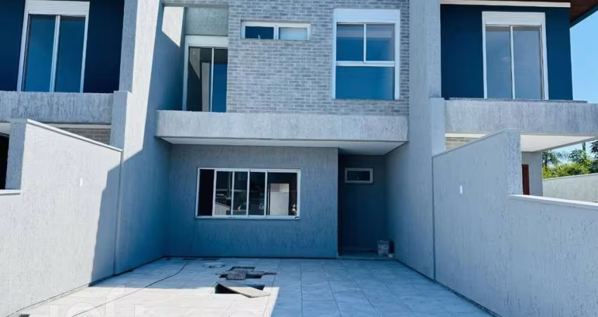 Casa à venda em Campeche Central com 132 m², 3 qua