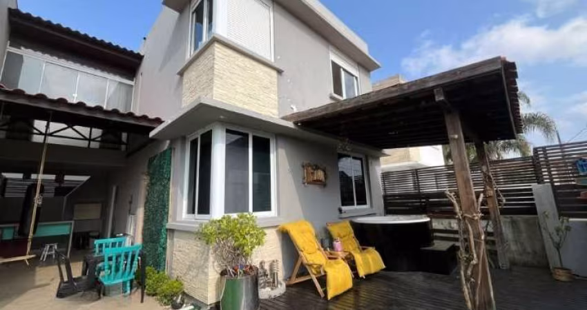 Casa de 3 dormitórios para locação no Campeche