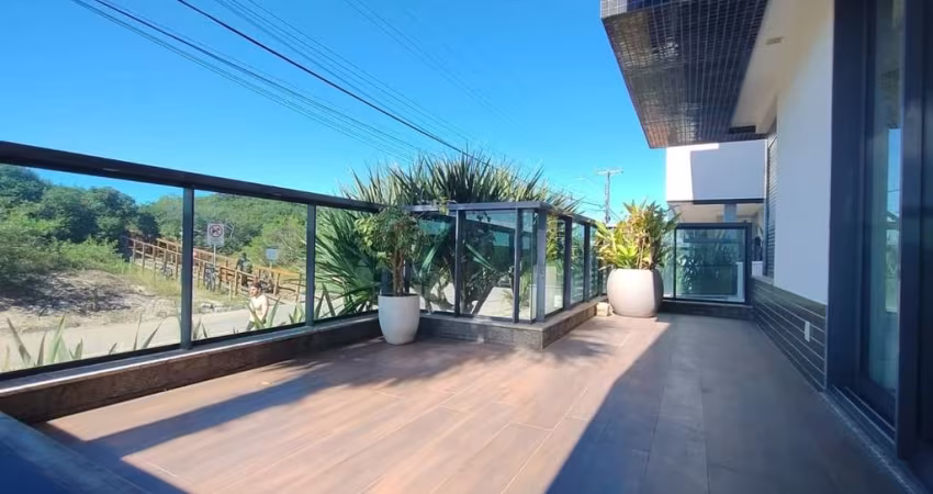 Apartamento Garden com 2 suítes no Novo Campeche