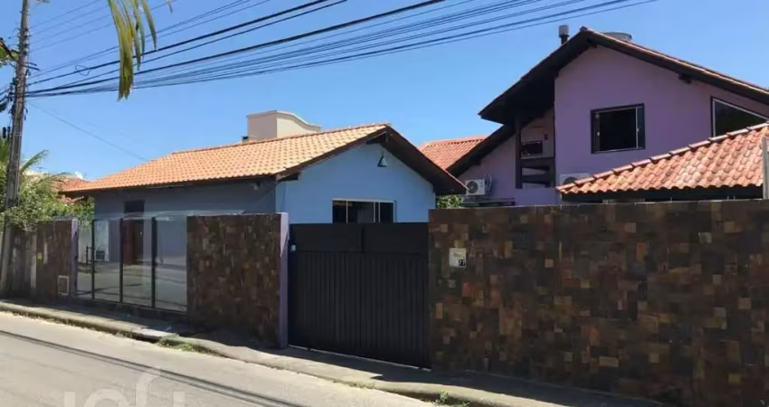 Casa à venda em Campeche Sul com 106 m², 4 quartos