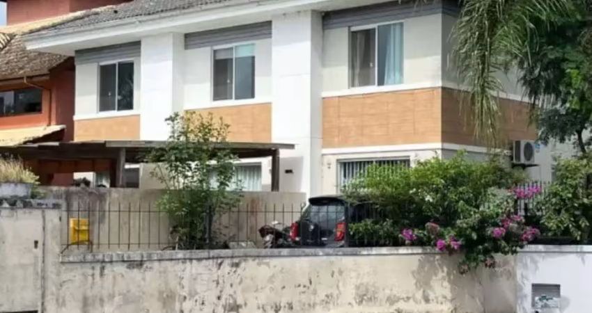 Casa à venda em Autódromo com 93 m², 2 quartos, 1