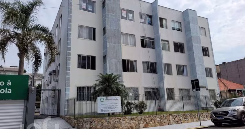Apartamento à venda em Coqueiros com 55 m², 2 quar