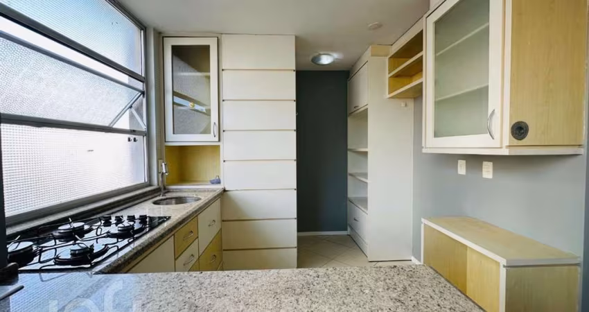 Apartamento à venda em Centro com 61 m², 2 quartos