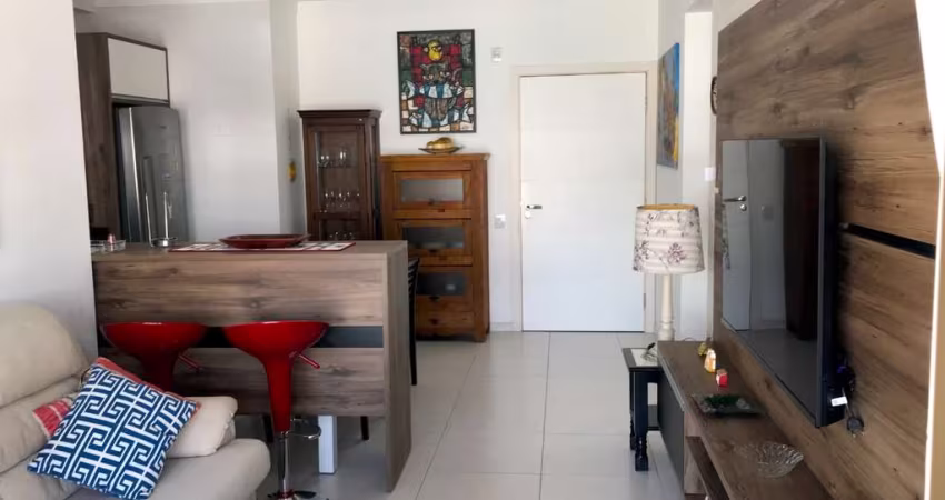Apartamento de 2 dormitórios à venda no Campeche