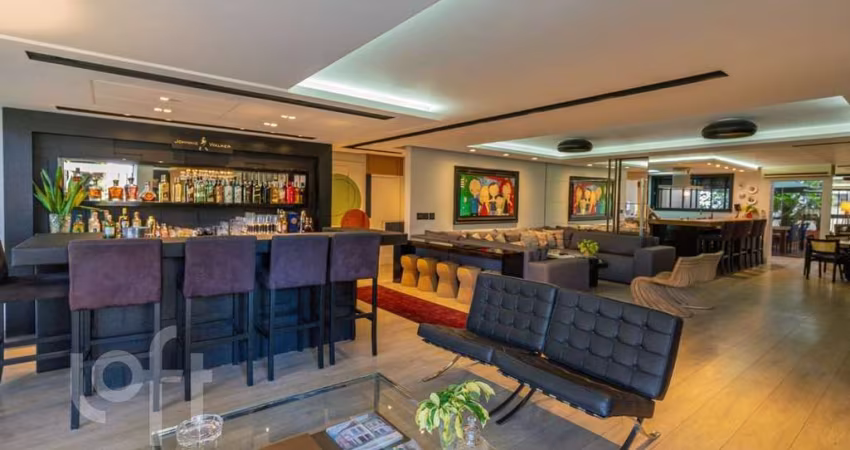 Apartamento à venda em Centro com 365 m², 4 quarto