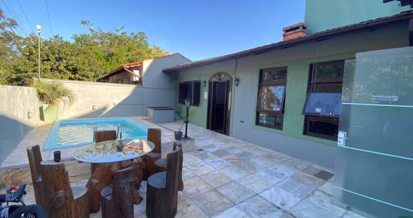 Casa de 1 suíte no bairro Santa Mônica