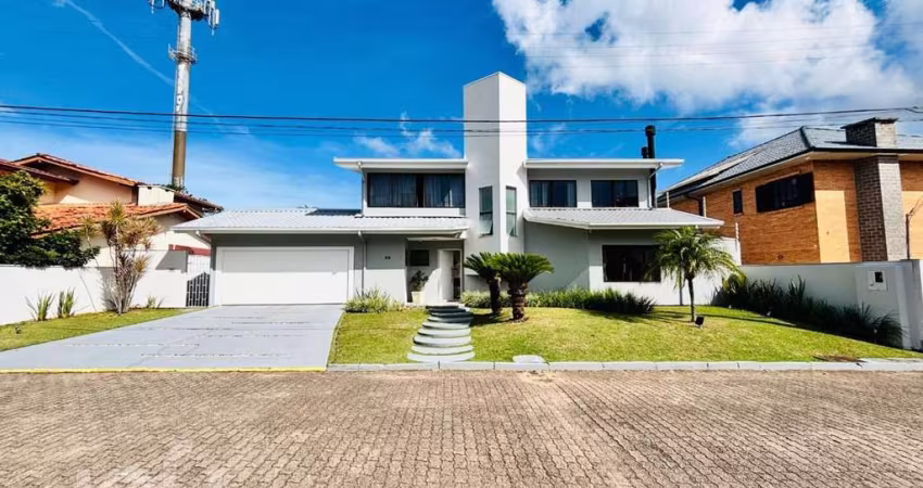 Casa à venda em Lagoa da Conceição com 400 m², 4 q