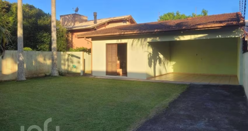 Casa à venda em Campeche Leste com 154 m², 3 quart