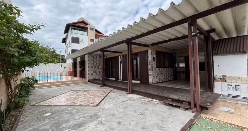 Casa com 4 quartos à venda na Rua João Luiz da Silva Brito, 334, Canasvieiras, Florianópolis