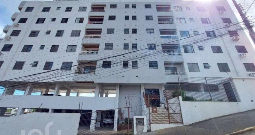 Apartamento à venda em Pantanal com 77 m², 3 quart