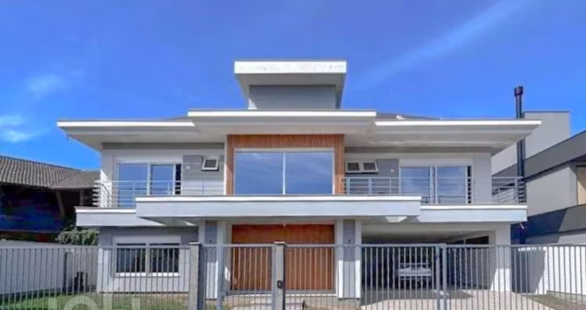 Casa à venda em Campeche Central com 378 m², 4 qua