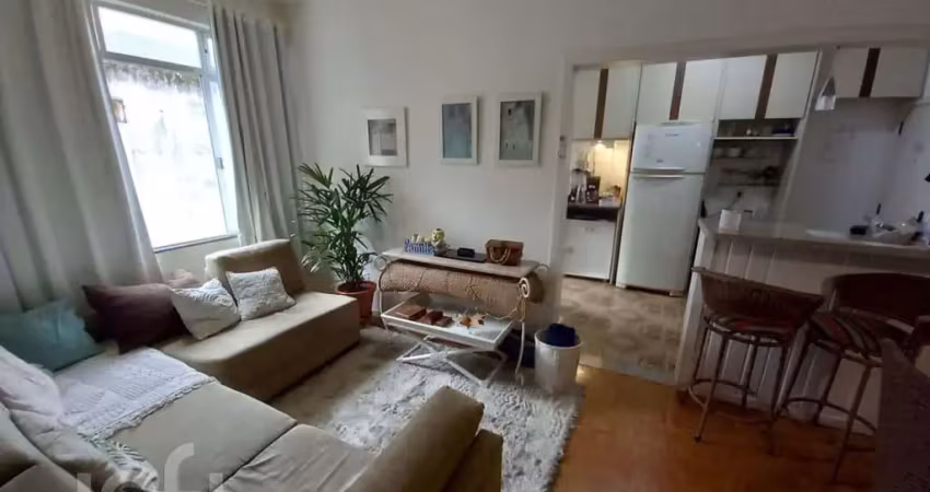 Apartamento à venda em Centro com 67 m², 2 quartos