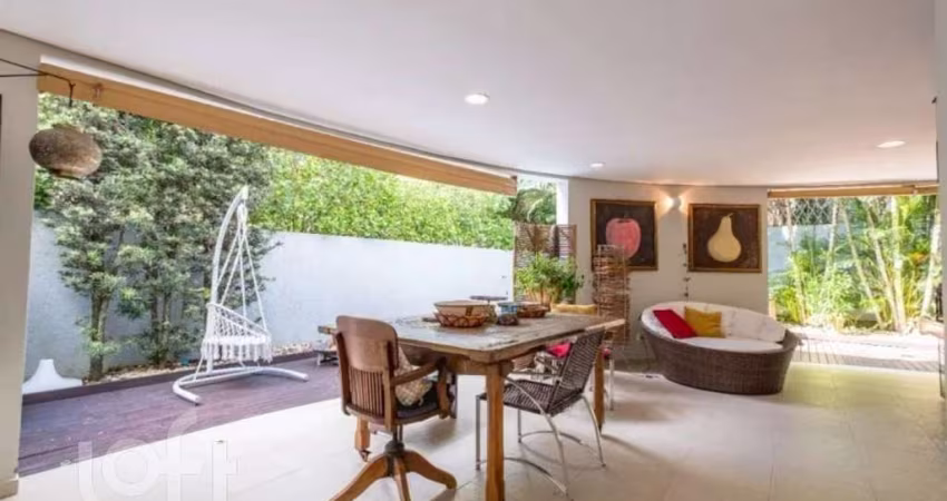 Casa à venda em Rio tavares central com 340 m², 2
