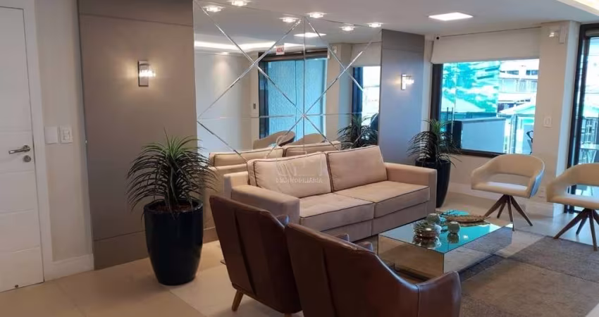 Apartamento de 3 dormitórios no Estreito