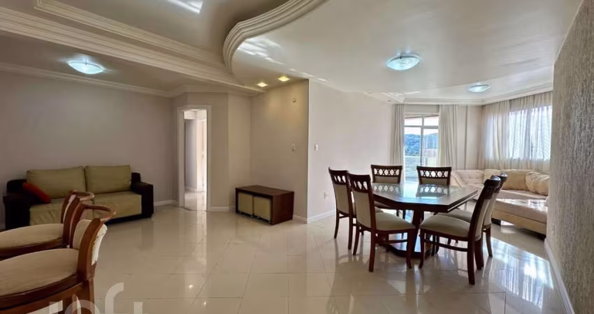 Apartamento à venda em Pantanal com 121 m², 3 quar