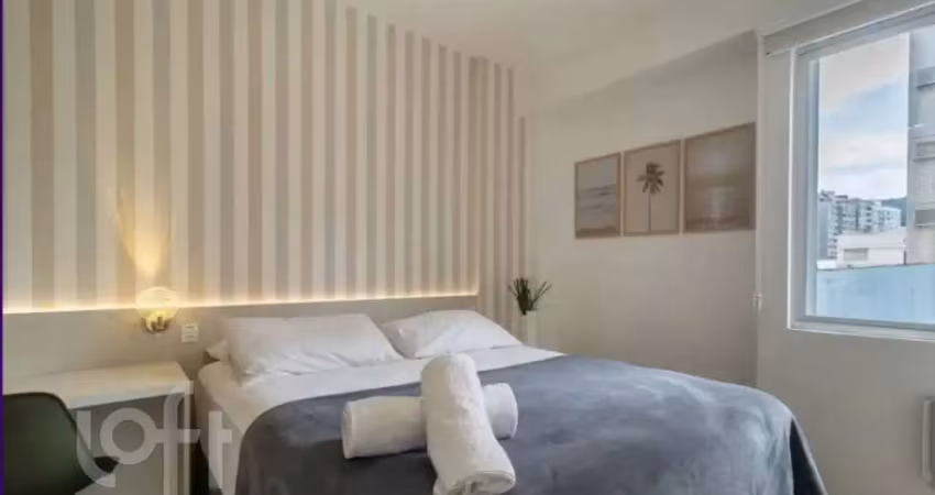 Apartamento à venda em Centro com 65 m², 3 quartos