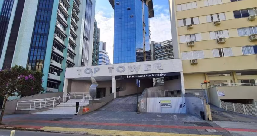 Andar comercial no Centro de Florianópolis