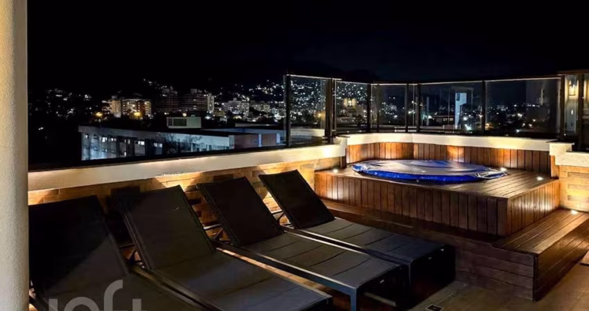 Apartamento à venda em Trindade com 166 m², 3 quar