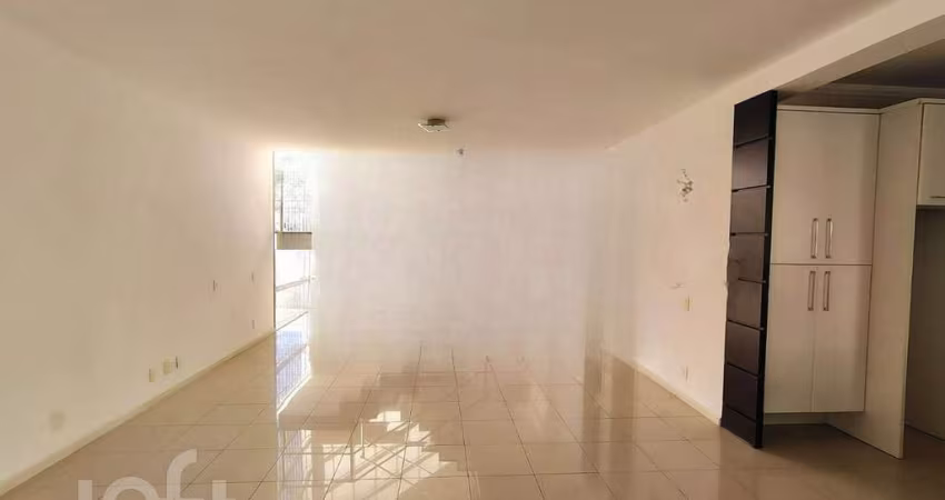 Casa à venda em Córrego Grande com 306 m², 4 quart