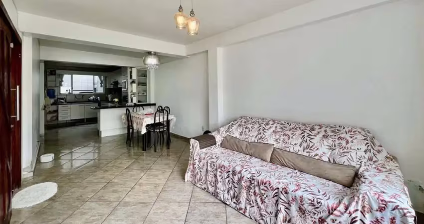 Casa de 6 dormitórios à venda em Barreiros