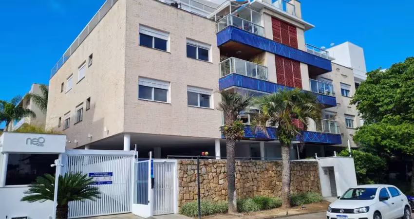 Apartamento de 3 dormitórios à venda no Campeche