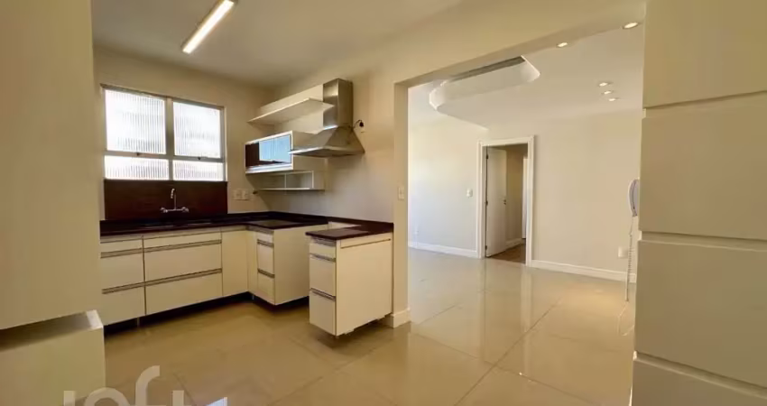 Apartamento à venda em Centro com 103 m², 3 quarto