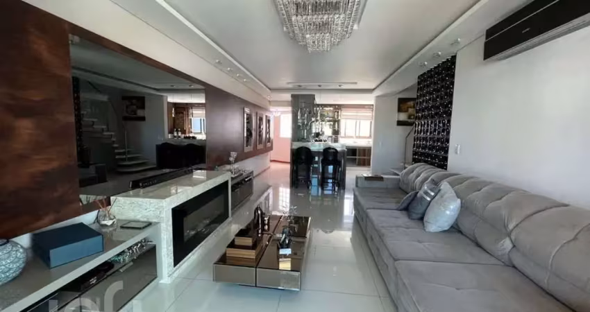 Apartamento à venda em Balneário com 294 m², 4 qua