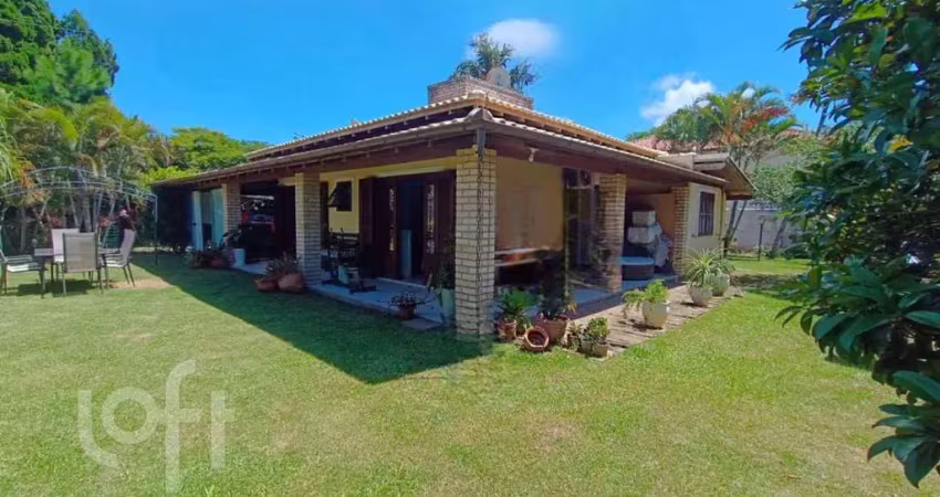 Casa com 3 quartos à venda na Servidão das Gérberas, 130, São João do Rio Vermelho, Florianópolis