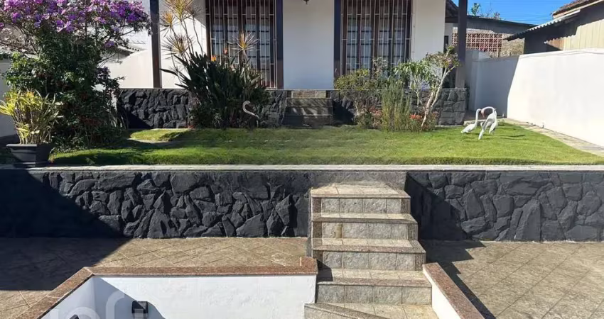 Casa com 4 quartos à venda na Rua Thiago da Fonseca, 441, Capoeiras, Florianópolis